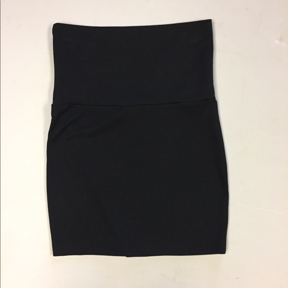 Little black skirt